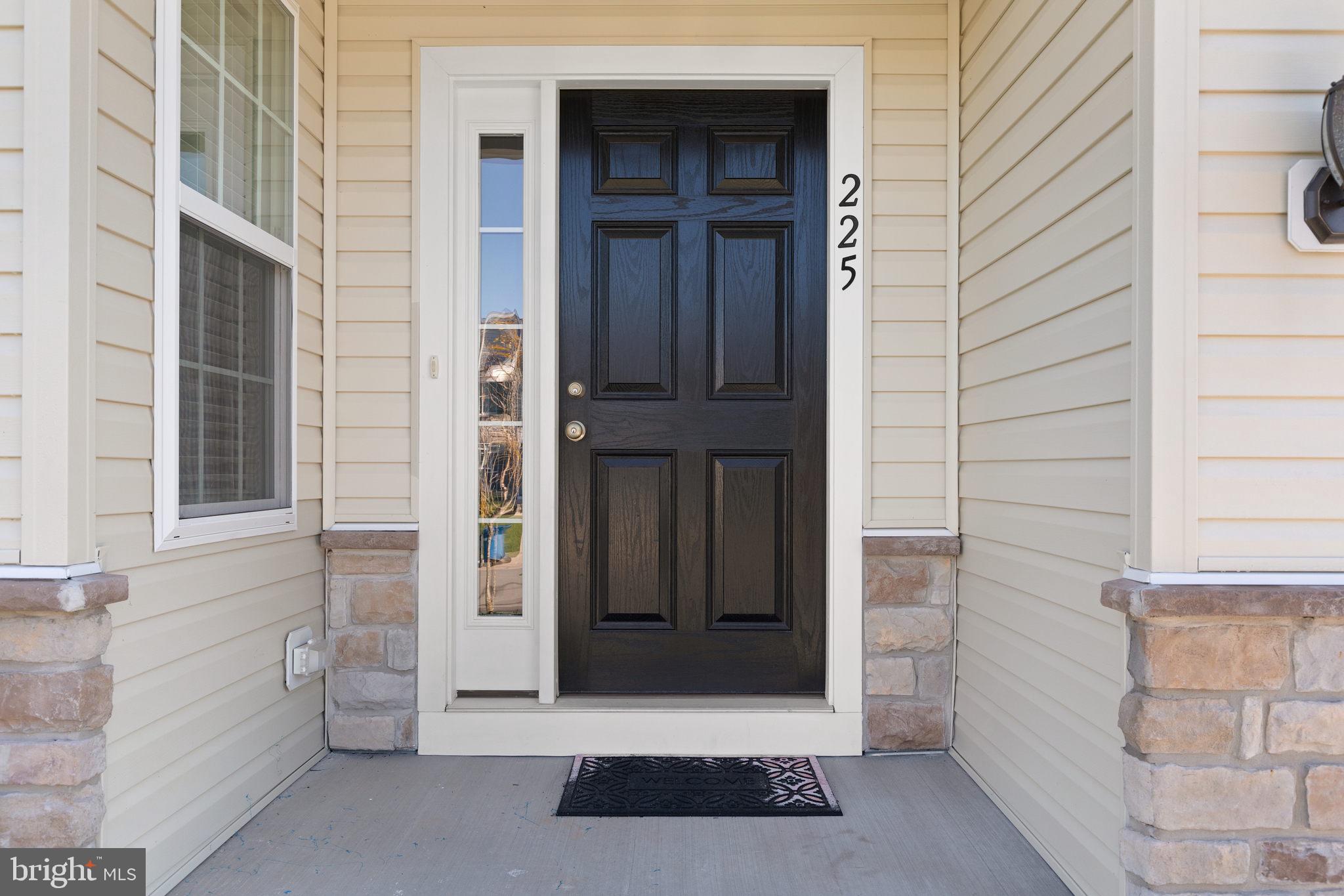 225 Colbert Street Taneytown, MD 21787 - Photo 3 of 51 Gallery Image 3