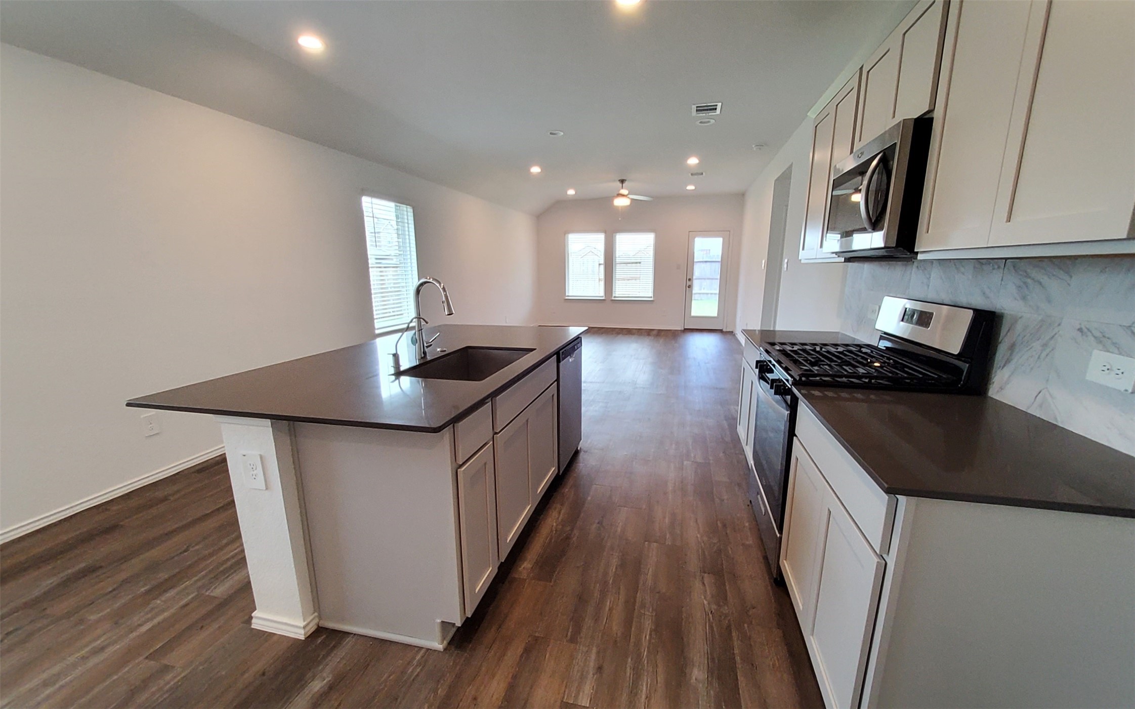 4901 Blue Beetle Rdg Drive Katy, TX 77493 - Photo 17 of 47