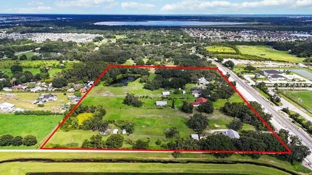 4121 Boggy Creek Road Kissimmee, FL 34744 - Photo 4 of 18 a view of a city