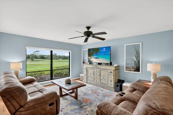 $525,000 | 5650 Southeast Foxcross Place, Stuart, FL 34997