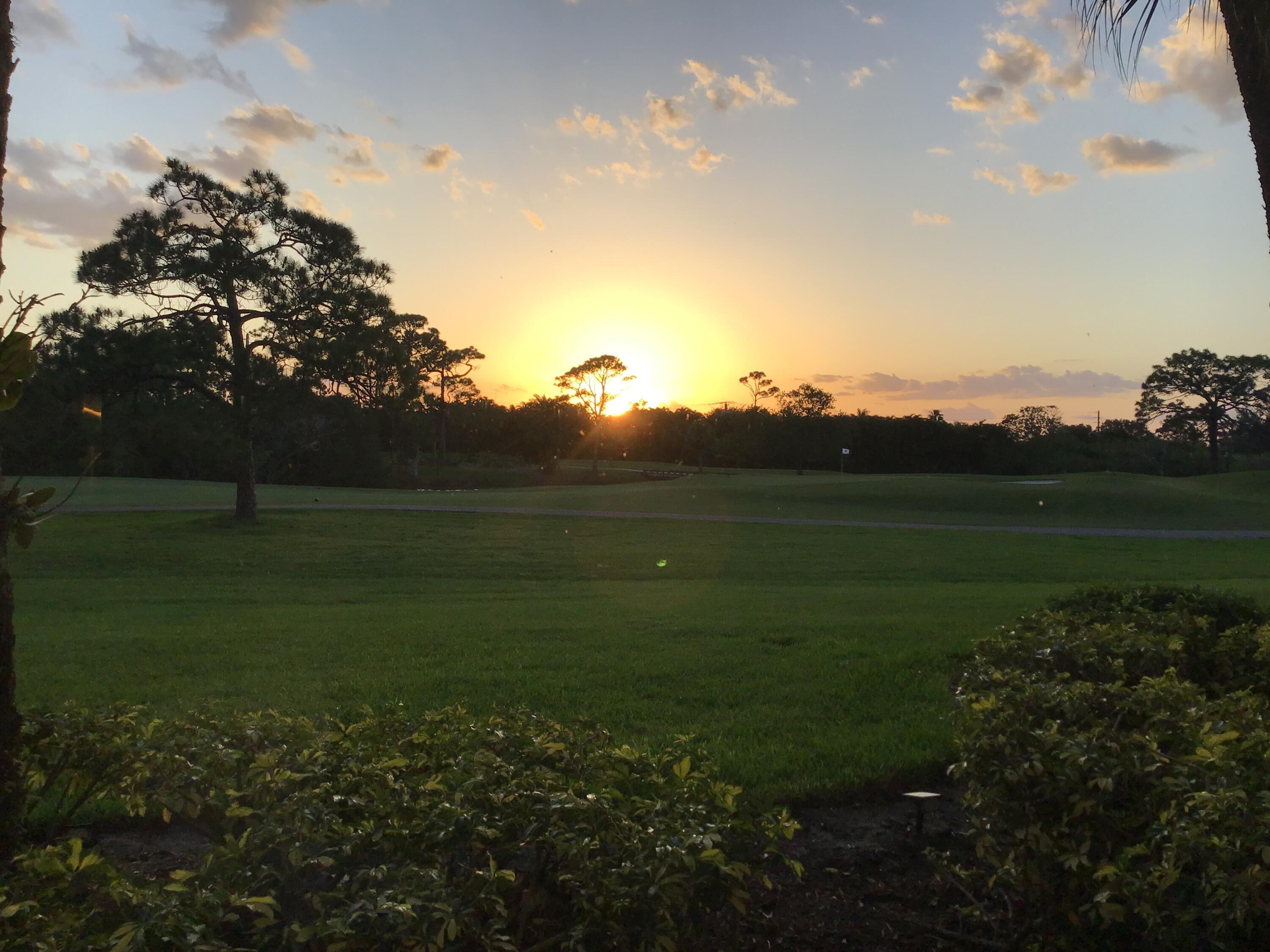 5650 Southeast Foxcross Place Stuart, FL 34997 - Photo 33 of 62 Sunset
