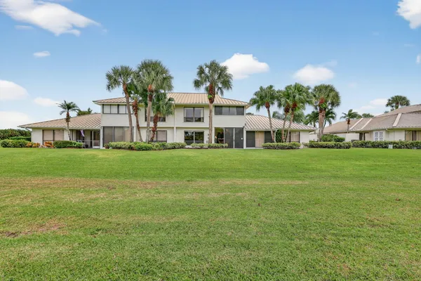 $525,000 | 5650 Southeast Foxcross Place, Stuart, FL 34997