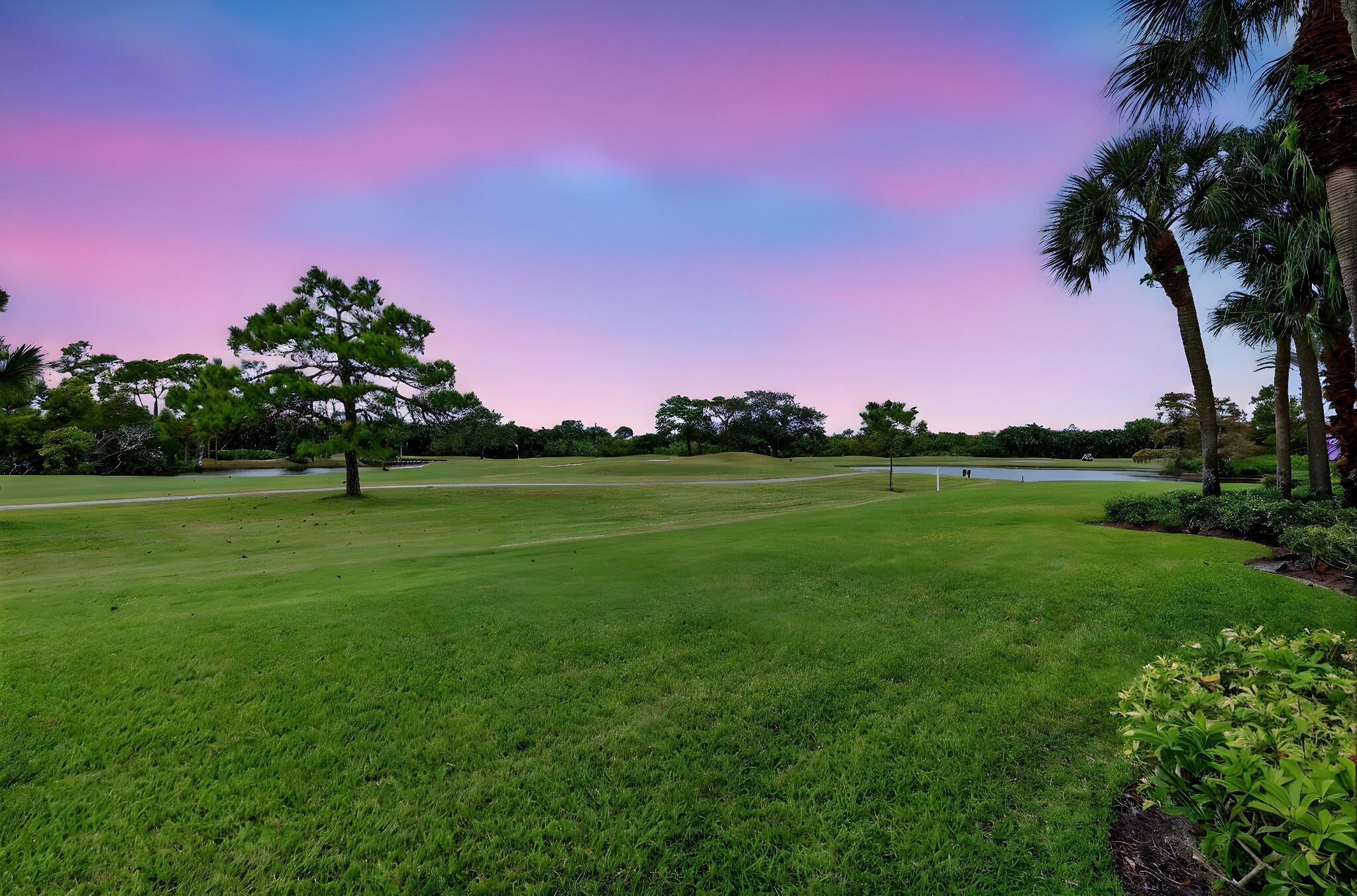 5650 Southeast Foxcross Place Stuart, FL 34997 - Photo 40 of 62 44-web-or-mls-7R7A9010 day to dusk