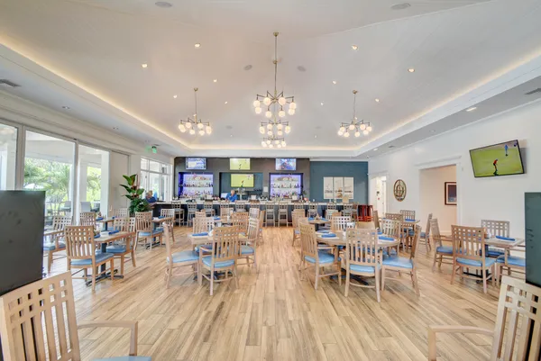 $525,000 | 5650 Southeast Foxcross Place, Stuart, FL 34997