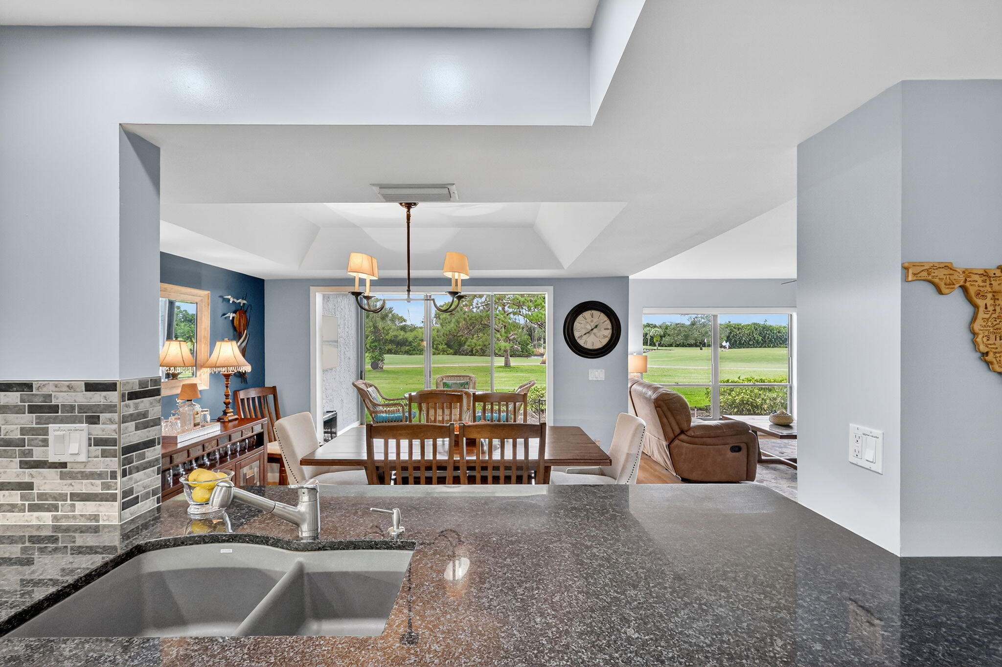 5650 Southeast Foxcross Place Stuart, FL 34997 - Photo 10 of 62 21-web-or-mls-7R7A9111