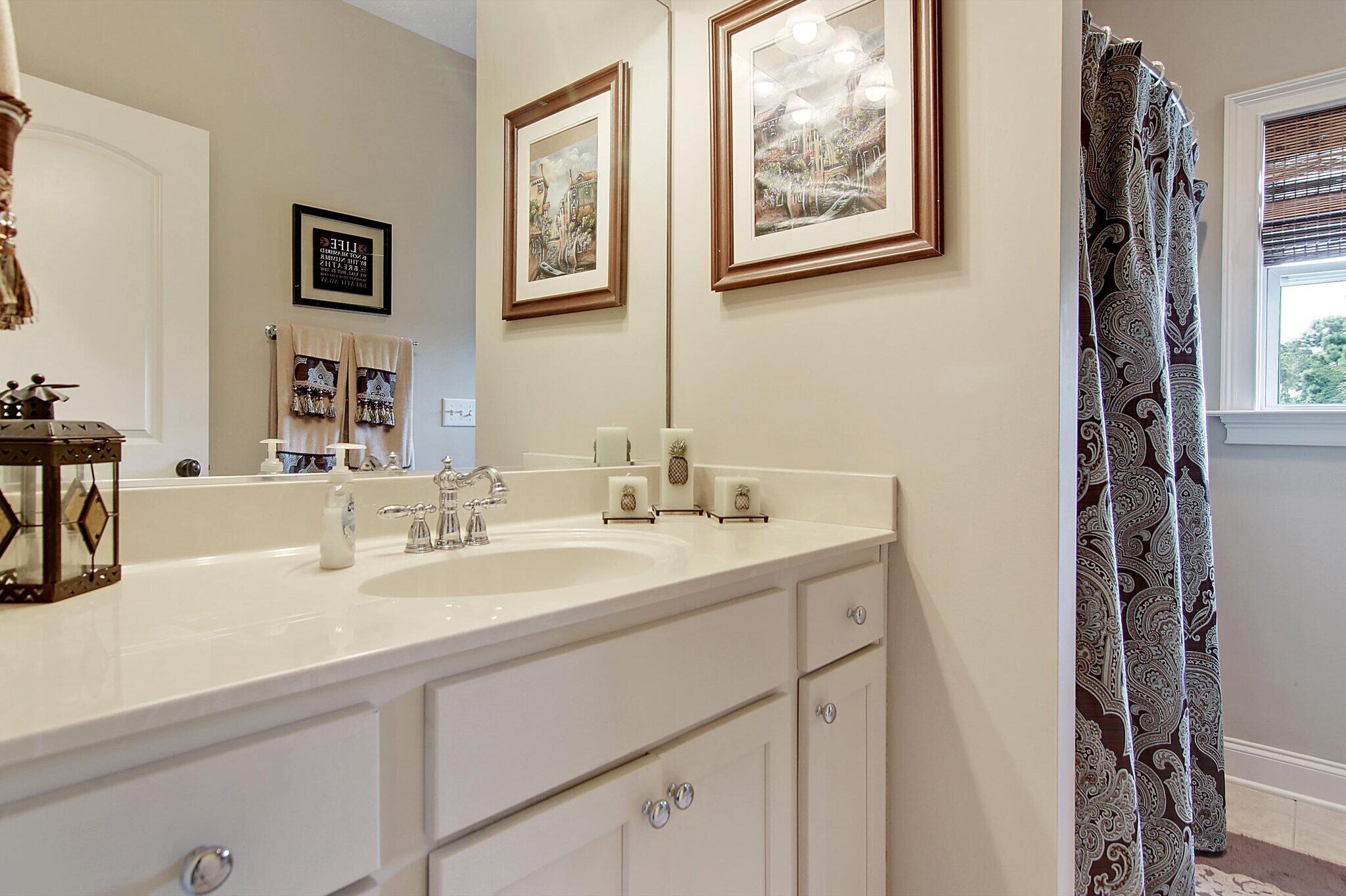 2128 Sandy Point Lane Mount Pleasant, SC 29466 - Photo 53 of 67 2128 Sandy Point upstairs bathroom