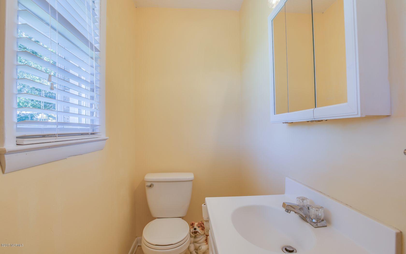 1010 Spring Branch Road Wilmington, NC 28405 - Photo 15 of 22 9