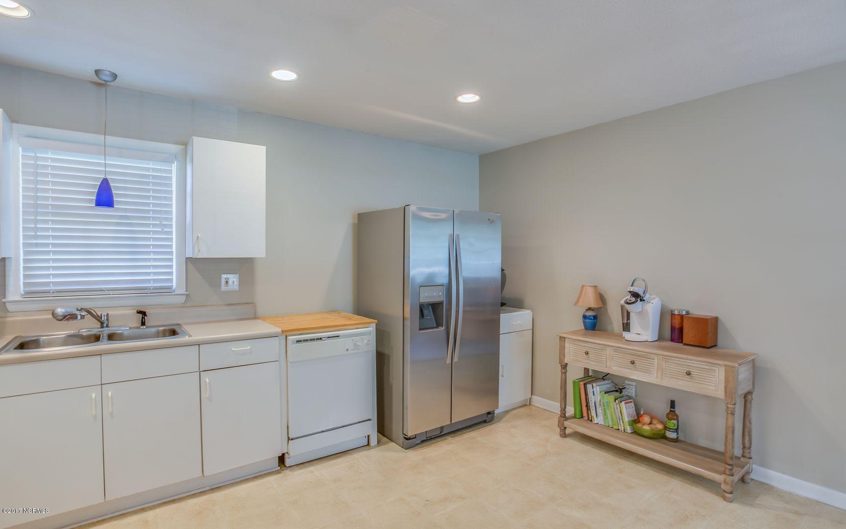 1010 Spring Branch Road Wilmington, NC 28405 - Photo 8 of 22 5