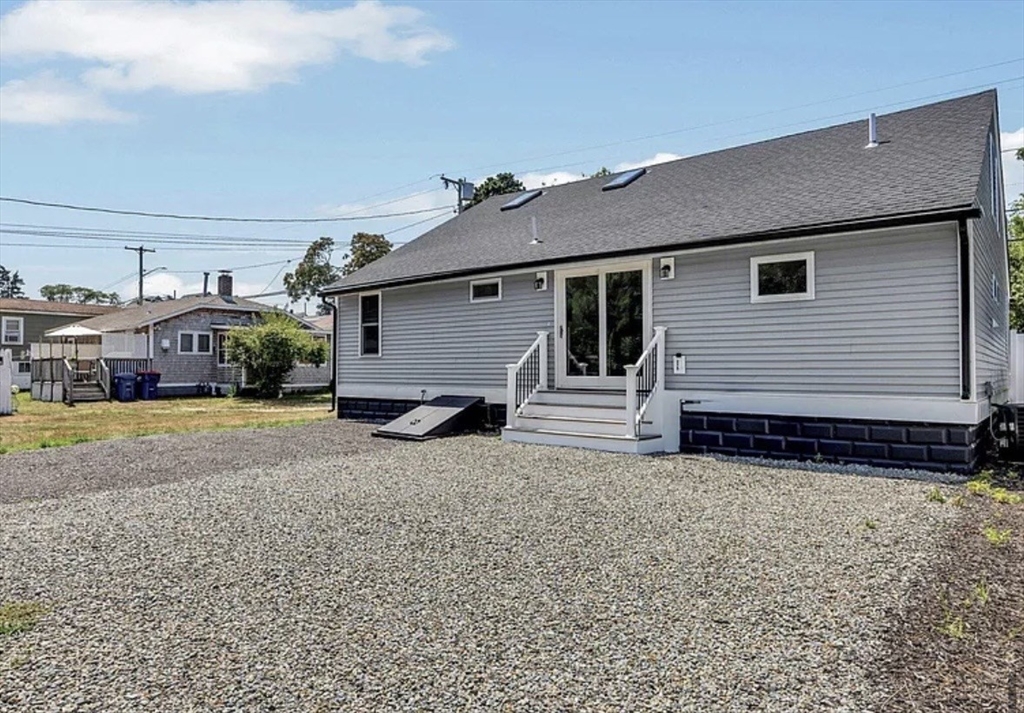 35 Locust Street Wareham, MA 02558 - Photo 18 of 22