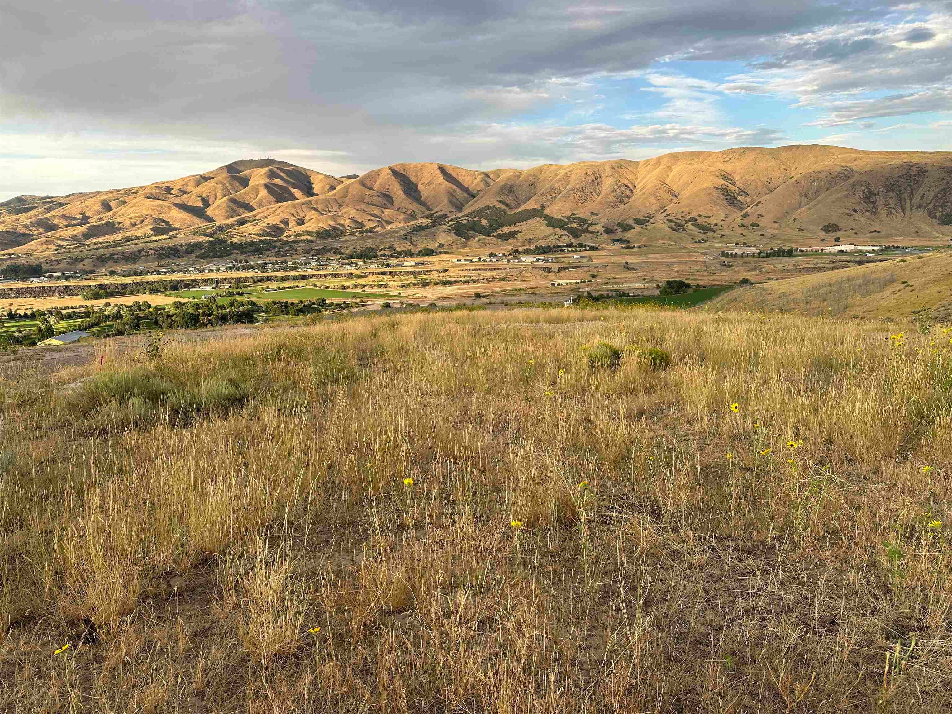 2 Ridgeview Lane Pocatello, ID 83204 - Photo 1 of 21 Gallery Image 1