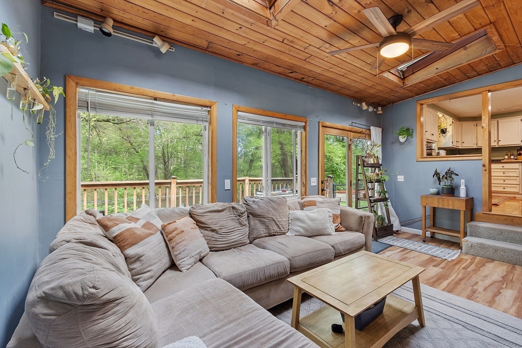 7 Squannacook Terrace Townsend, MA 01469 - Photo 29 of 36