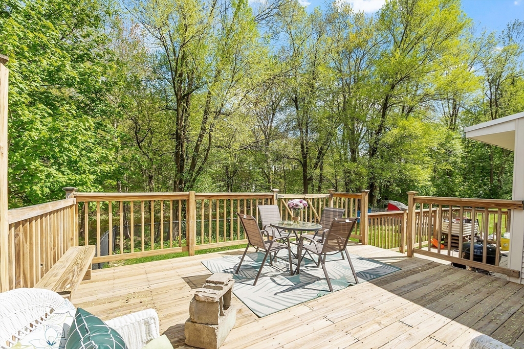 7 Squannacook Terrace Townsend, MA 01469 - Photo 33 of 36