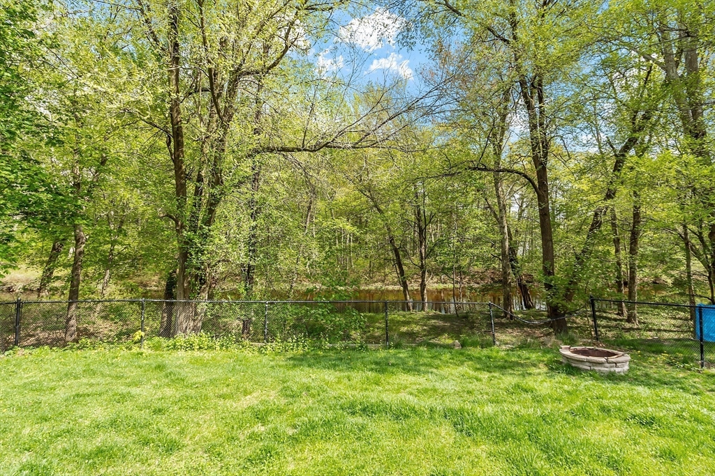 7 Squannacook Terrace Townsend, MA 01469 - Photo 34 of 36