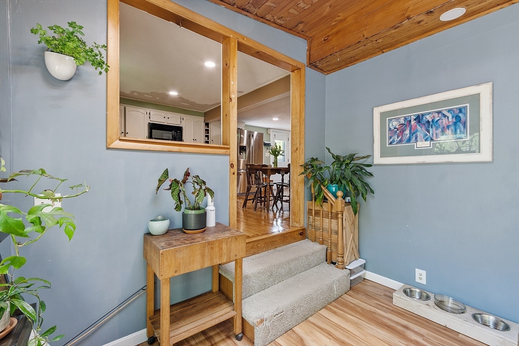 7 Squannacook Terrace Townsend, MA 01469 - Photo 9 of 36