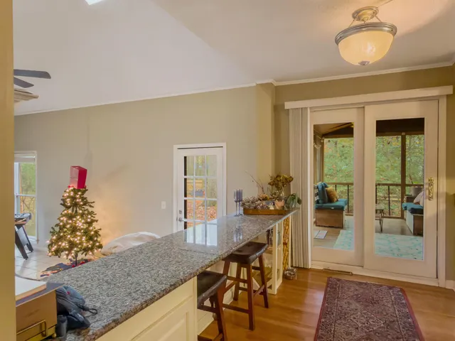 $2,300 | 104 Dawnshire Court, Summerville, SC 29485