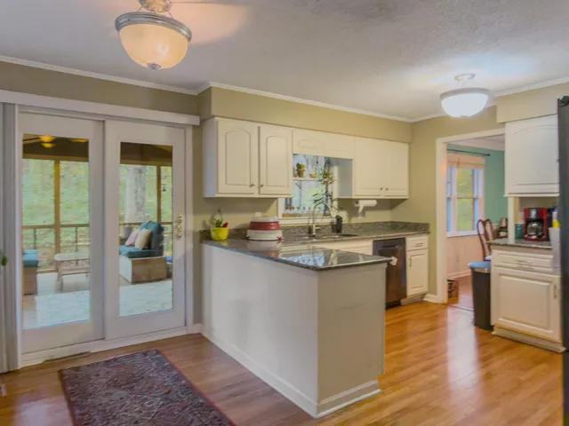 $2,300 | 104 Dawnshire Court, Summerville, SC 29485