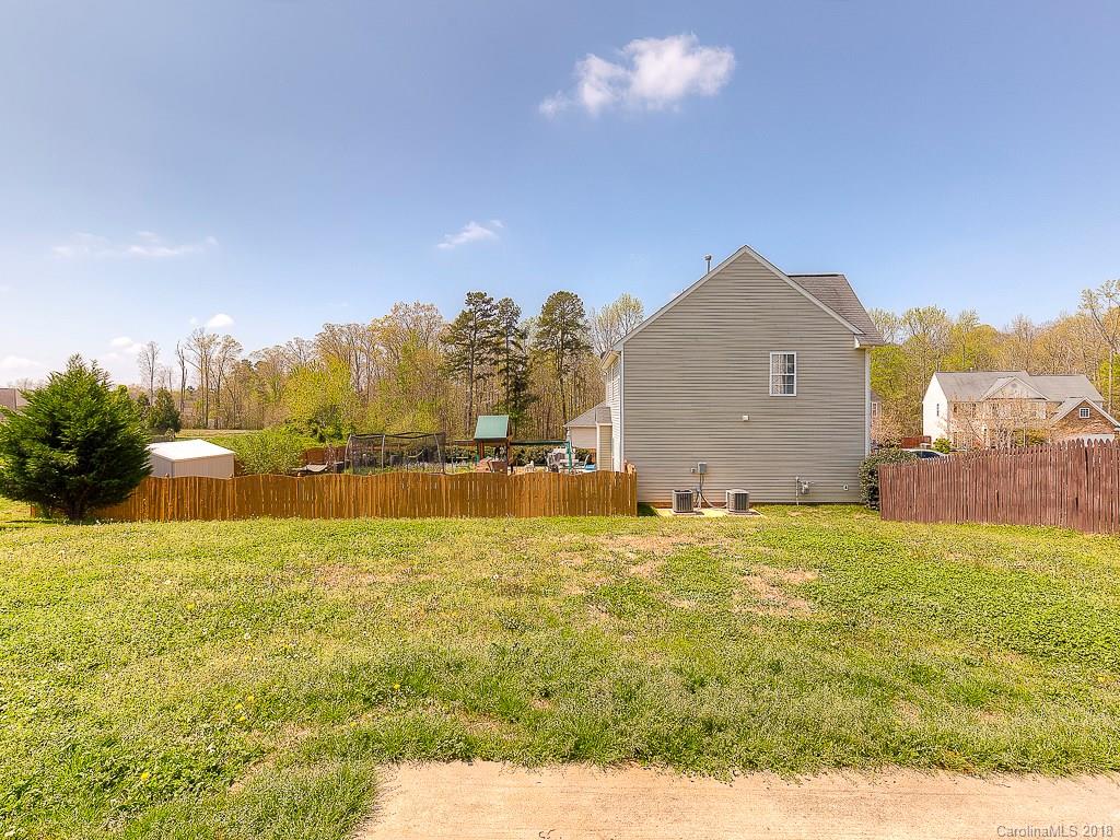 2002 Streamlet Way Monroe, NC 28110 - Photo 8 of 31 Gallery Image 8