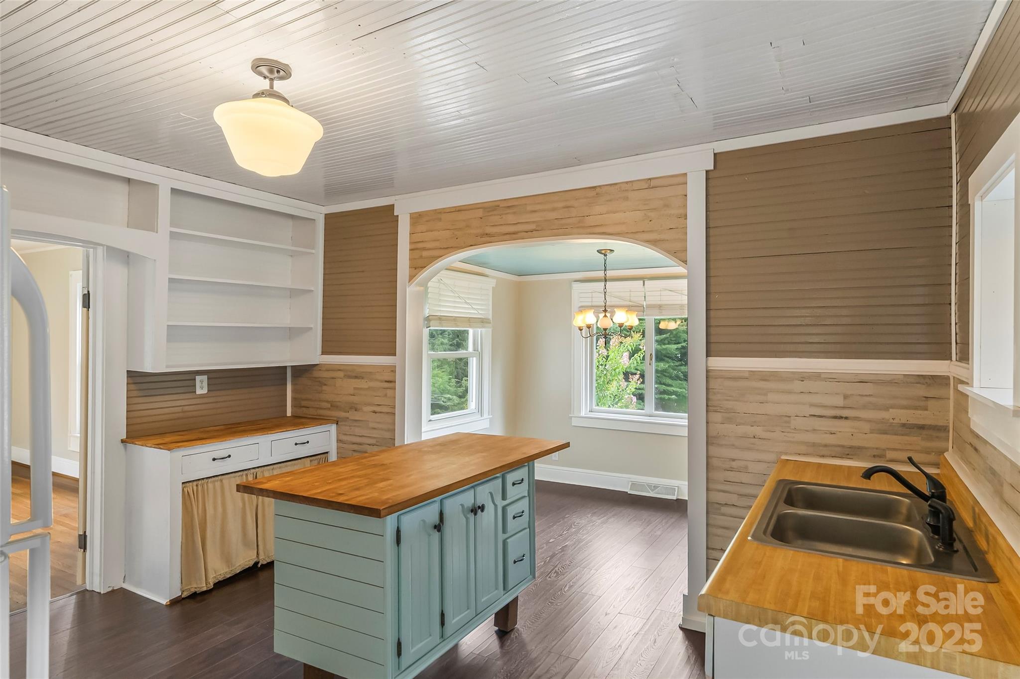 497 Ridge Road Marion, NC 28752 - Photo 11 of 39 Gallery Image 11