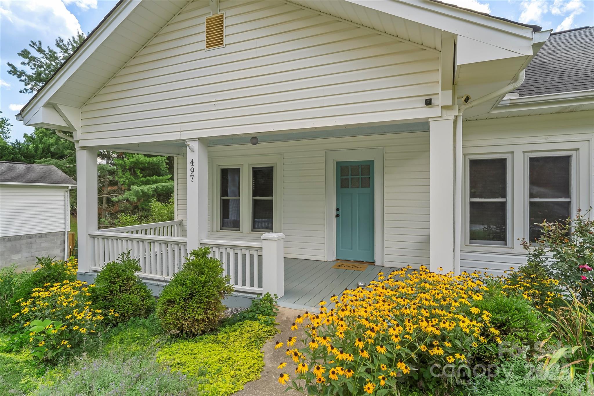 497 Ridge Road Marion, NC 28752 - Photo 2 of 39 Gallery Image 2