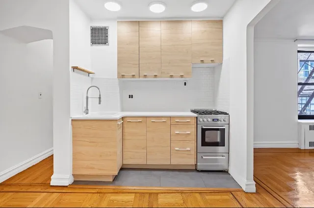 $265,000 | 860 Grand Concourse, Unit 5P | Concourse Village