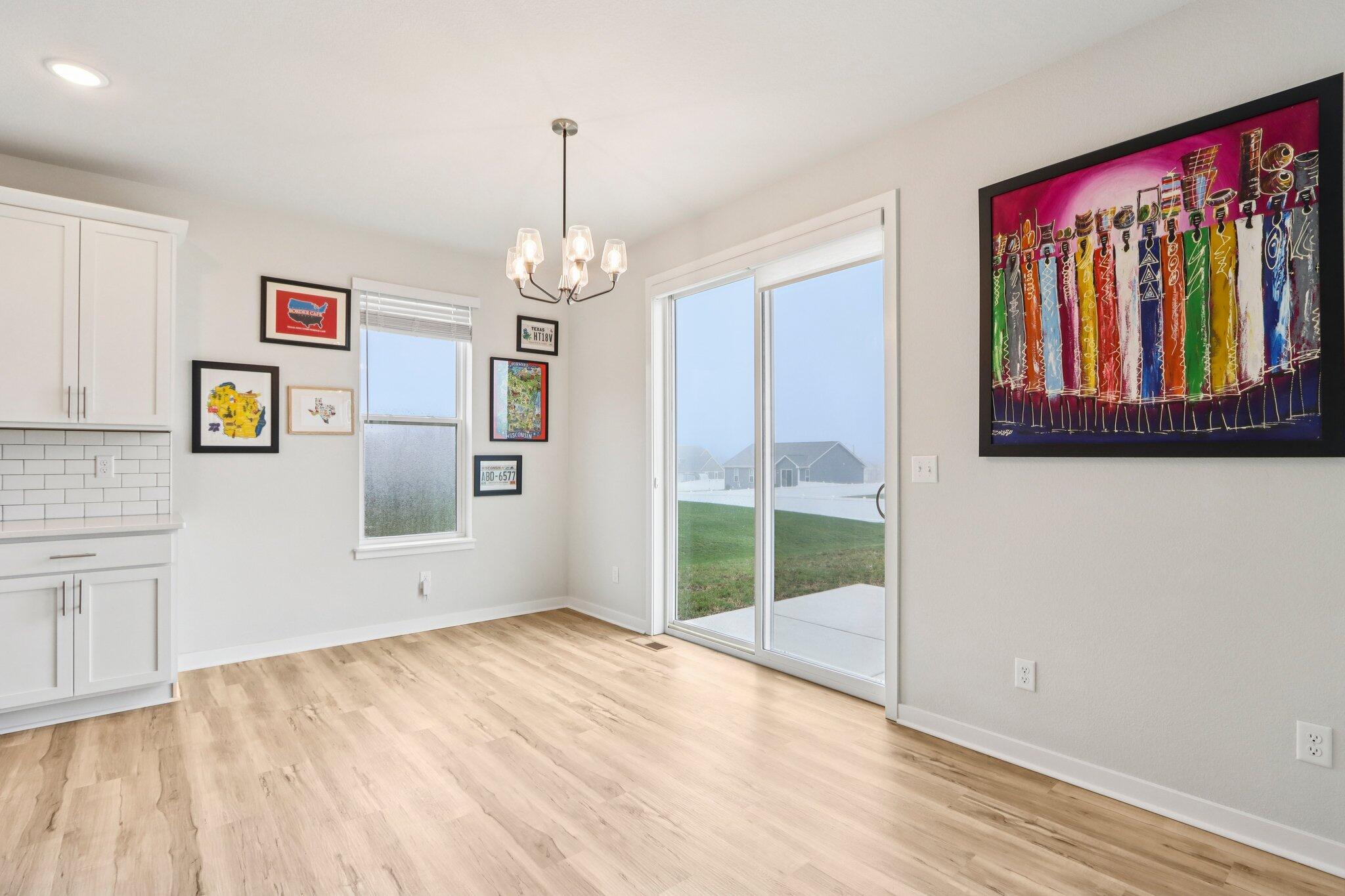 4329 19th Street Kenosha, WI 53144 - Photo 12 of 36 Dining Area