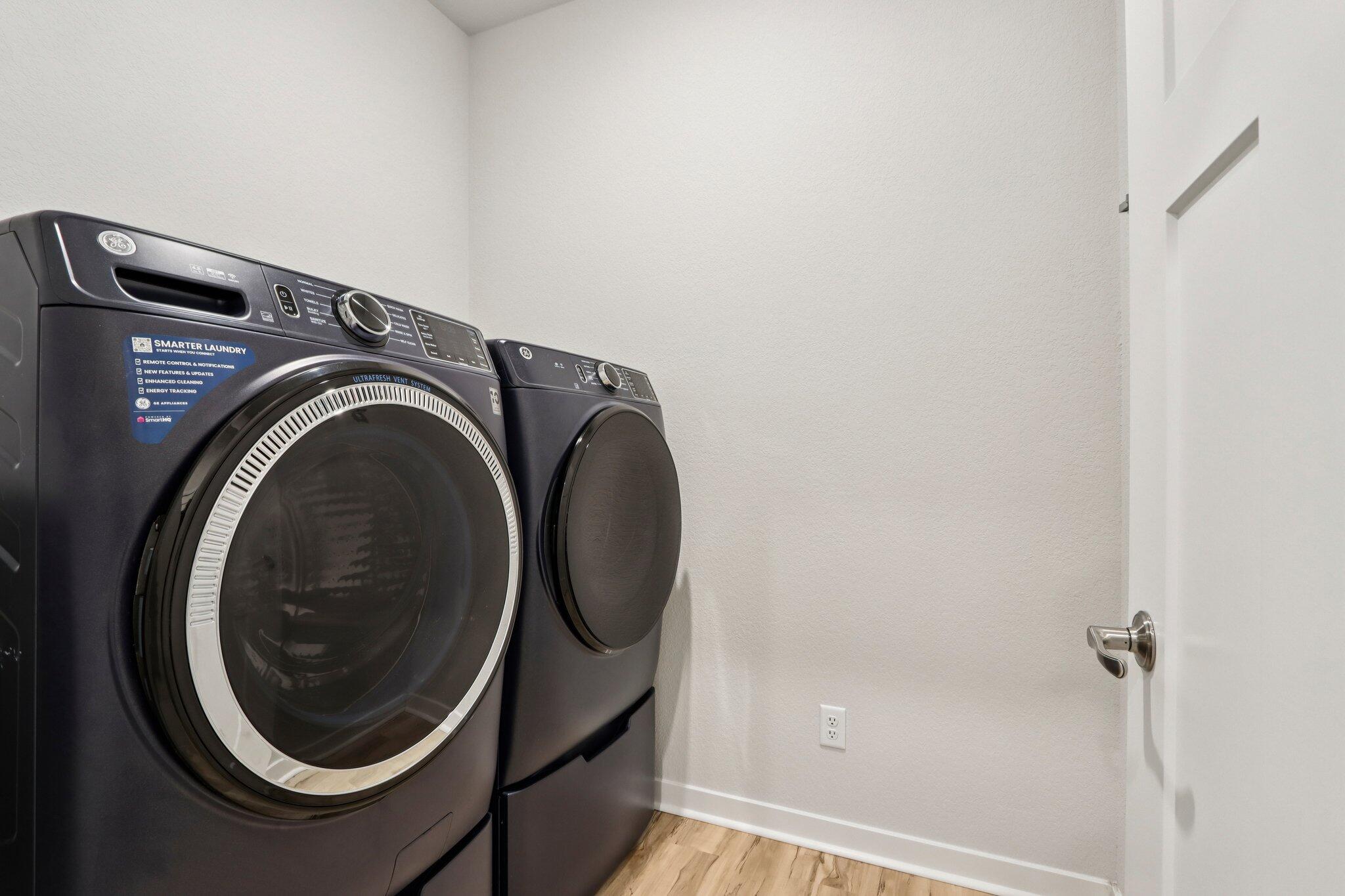 4329 19th Street Kenosha, WI 53144 - Photo 24 of 36 Laundry Area