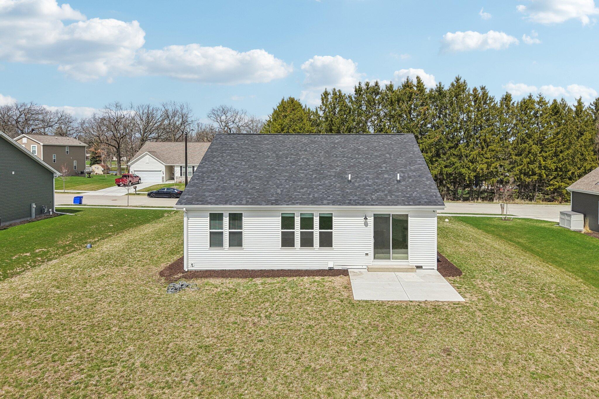 4329 19th Street Kenosha, WI 53144 - Photo 32 of 36 Back of home