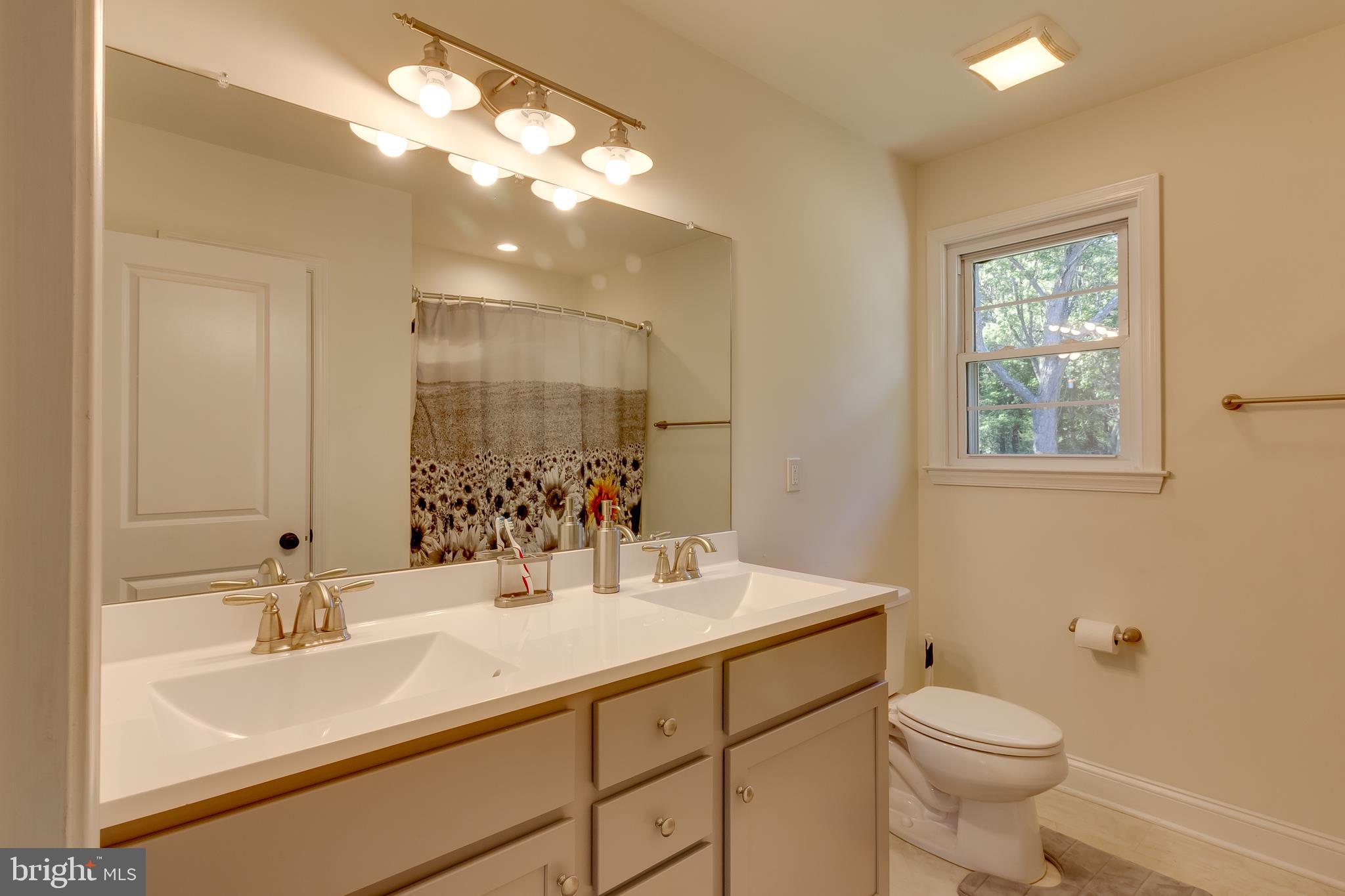 676 Jackson Road Atco, NJ 08004 - Photo 15 of 26 Gallery Image 15