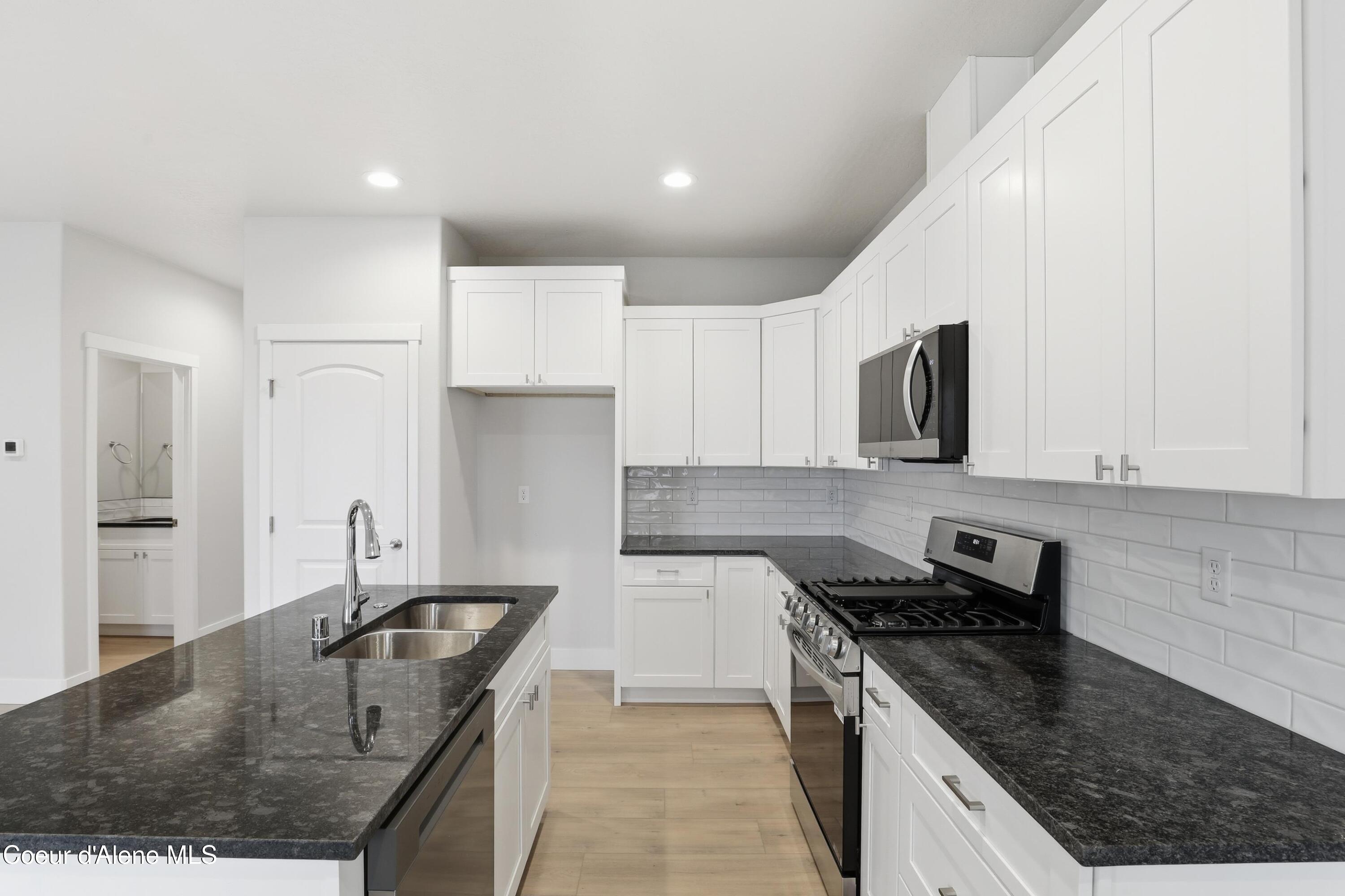 661 North Creative Way Post Falls, ID 83854 - Photo 8 of 21 661 N Creative Way