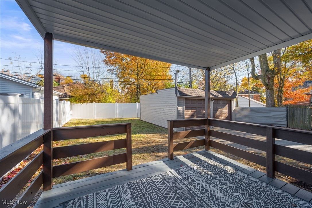 2491 Saybrook Road Cleveland, OH 44118 - Photo 31 of 34