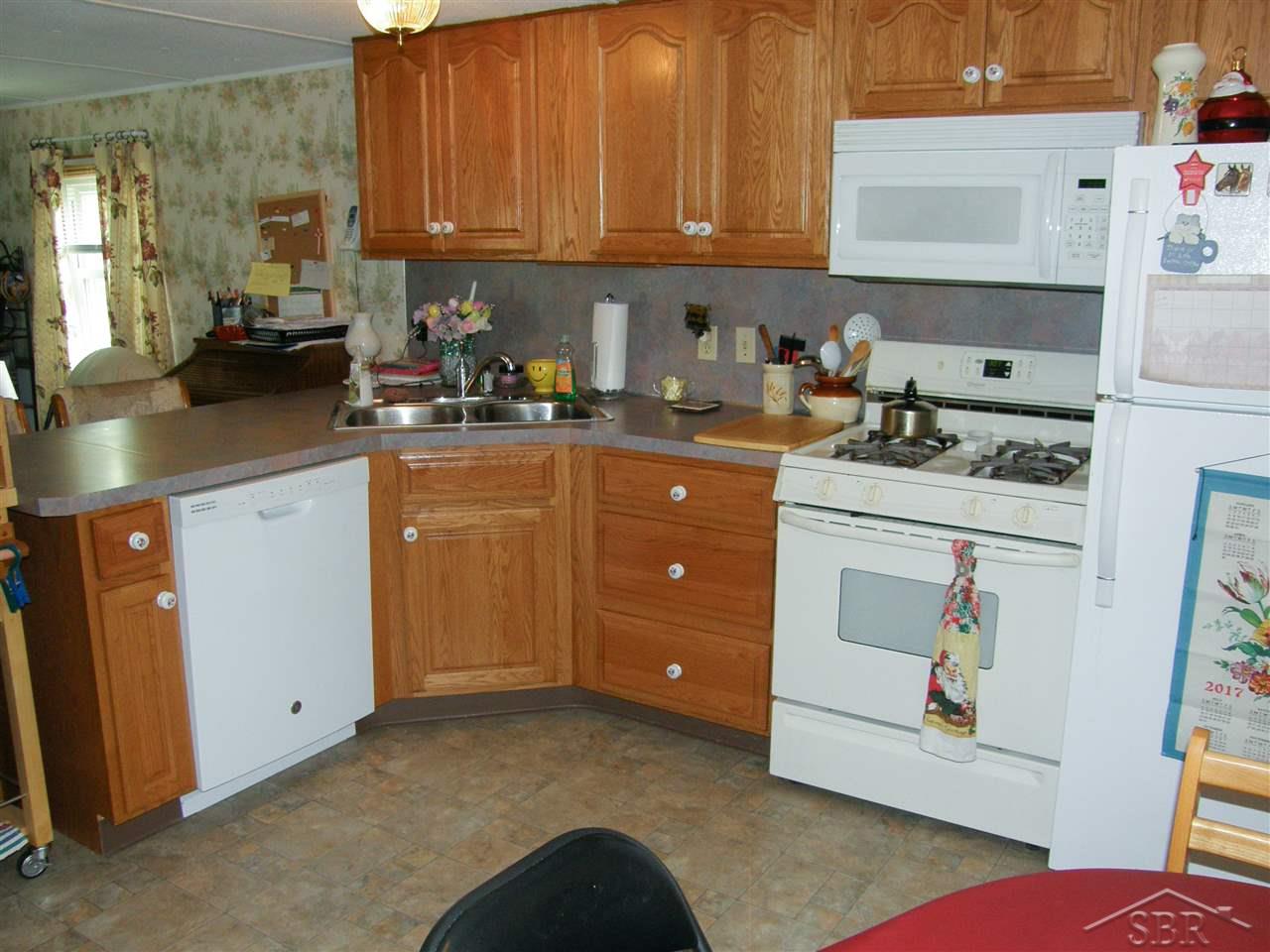11501 Ferden Road Chesaning, MI 48616 - Photo 6 of 19 31317353-5.JPG