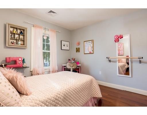 20 Bryn Mawr Road Wellesley, MA 02482 - Photo 9 of 12