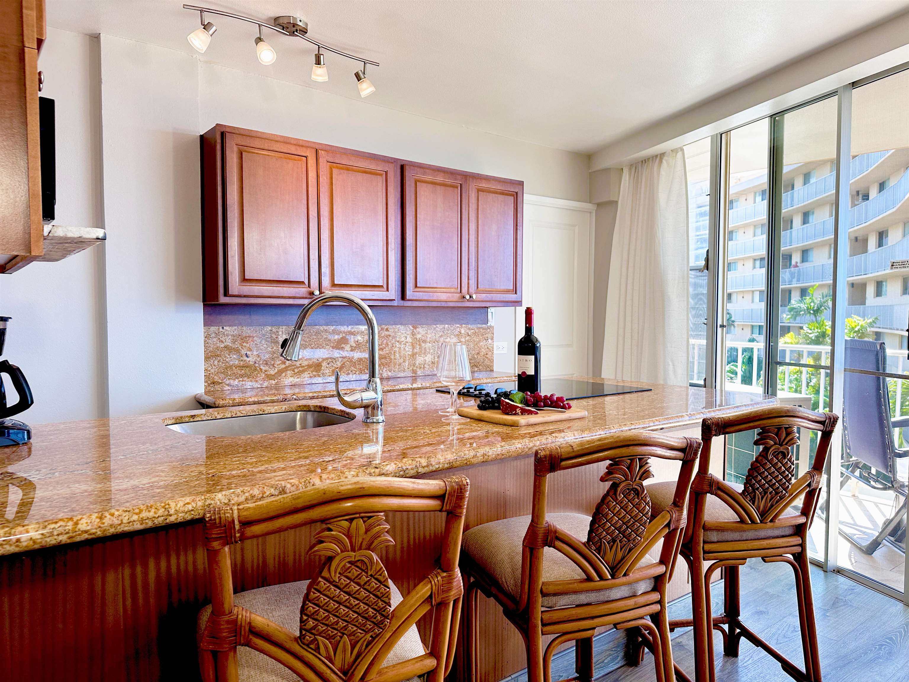 2450 South Kihei Road, Unit 402 Kihei, HI 96753 - Photo 11 of 40