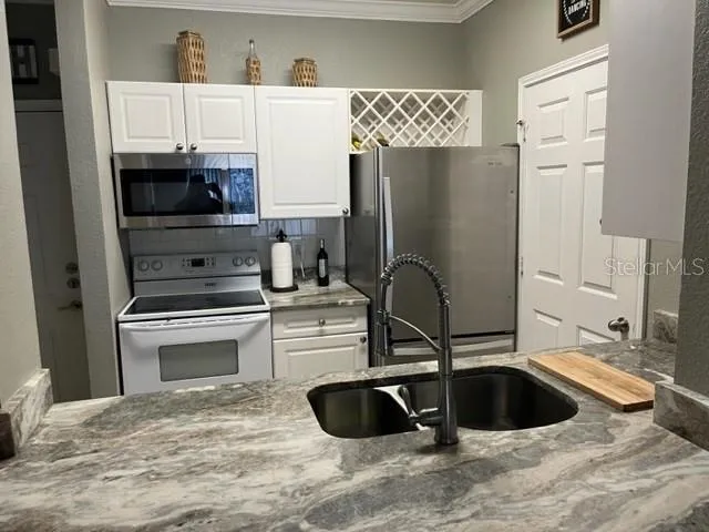 a bathroom with a toilet