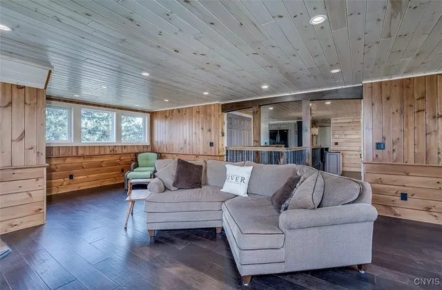 $599,000 | 37000 Rock Beach Road North, Cape Vincent, NY 13624