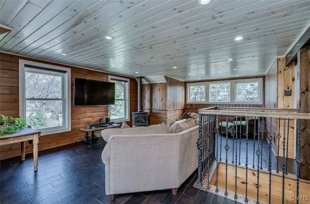 $599,000 | 37000 Rock Beach Road North, Cape Vincent, NY 13624