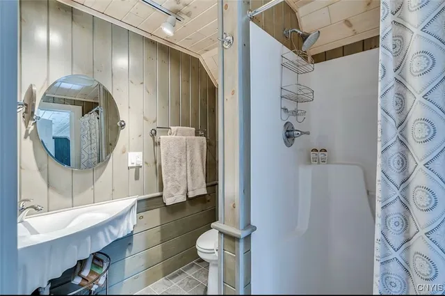 $599,000 | 37000 Rock Beach Road North, Cape Vincent, NY 13624