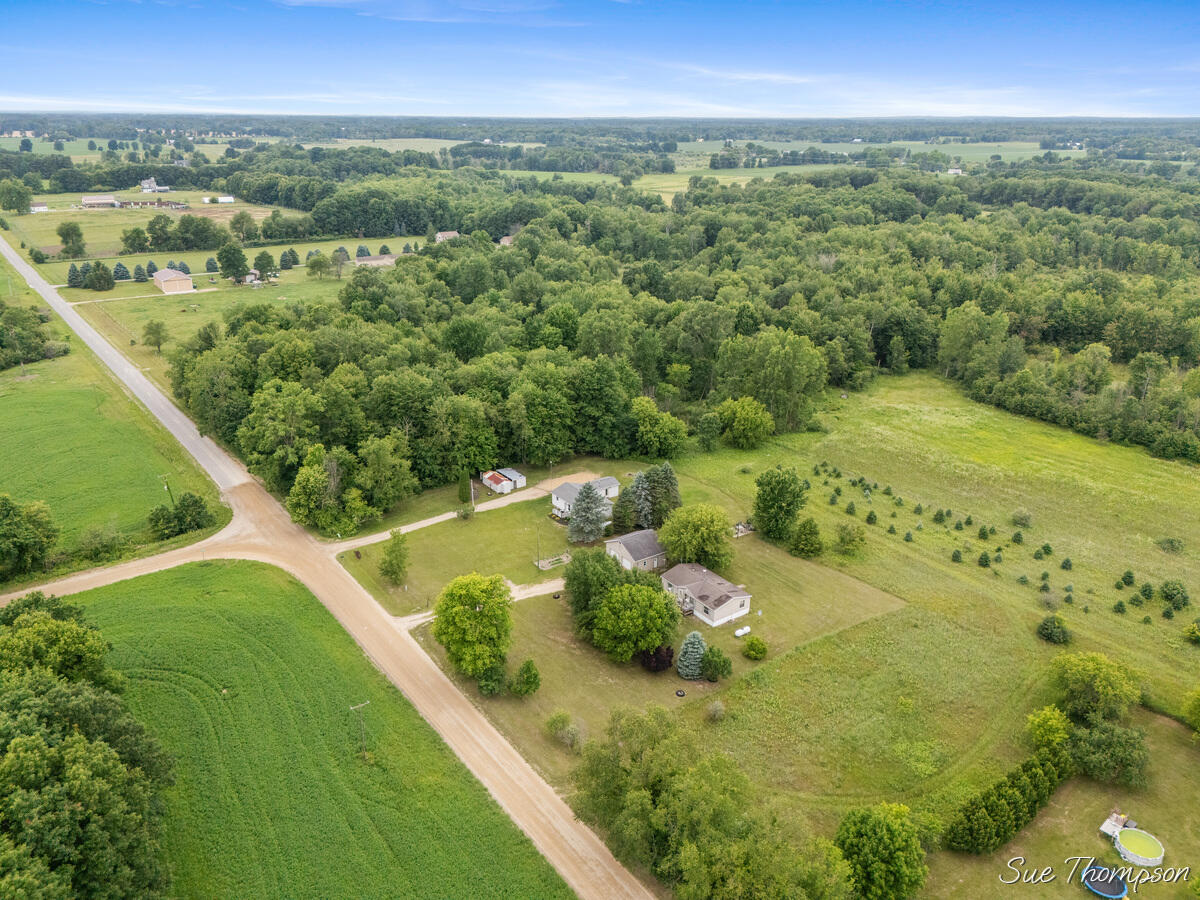 2972 West Kroman Road Sheridan, MI 48884 - Photo 21 of 24 2972-West-Kroman_201