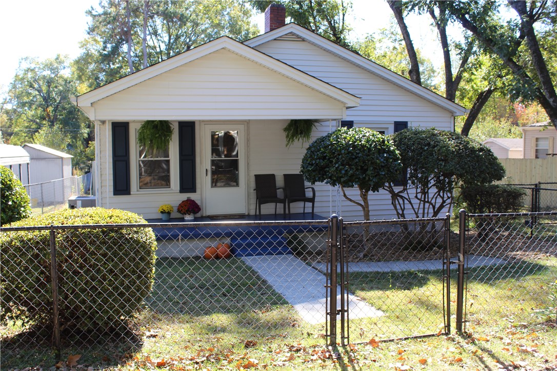 308 Drake Circle Anderson, SC 29624 - Photo 1 of 28 Gallery Image 1