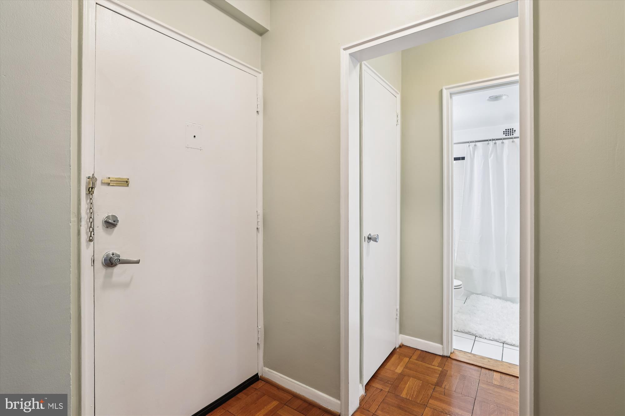 3601 Wisconsin Avenue Northwest, Unit 111 Washington, DC 20016 - Photo 10 of 21 a view of a bathroom from the door