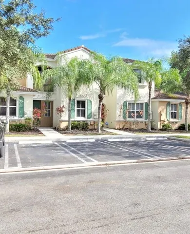 $2,500 | 1005 Northeast 42nd Place, Homestead, FL 33033