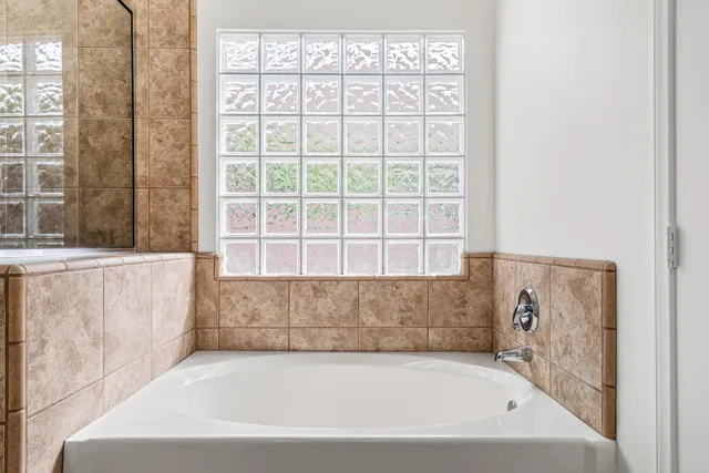 $699,000 | 74101 Academy Lane East, Palm Desert, CA 92211