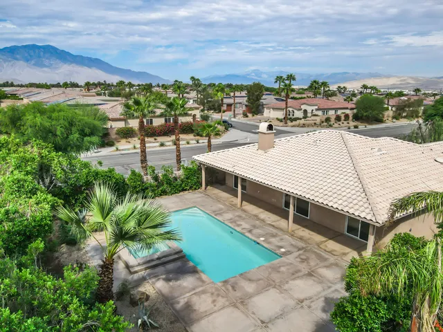 $699,000 | 74101 Academy Lane East, Palm Desert, CA 92211
