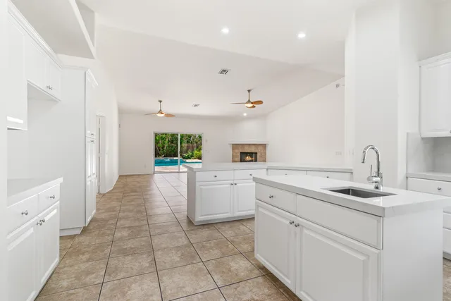 $699,000 | 74101 Academy Lane East, Palm Desert, CA 92211