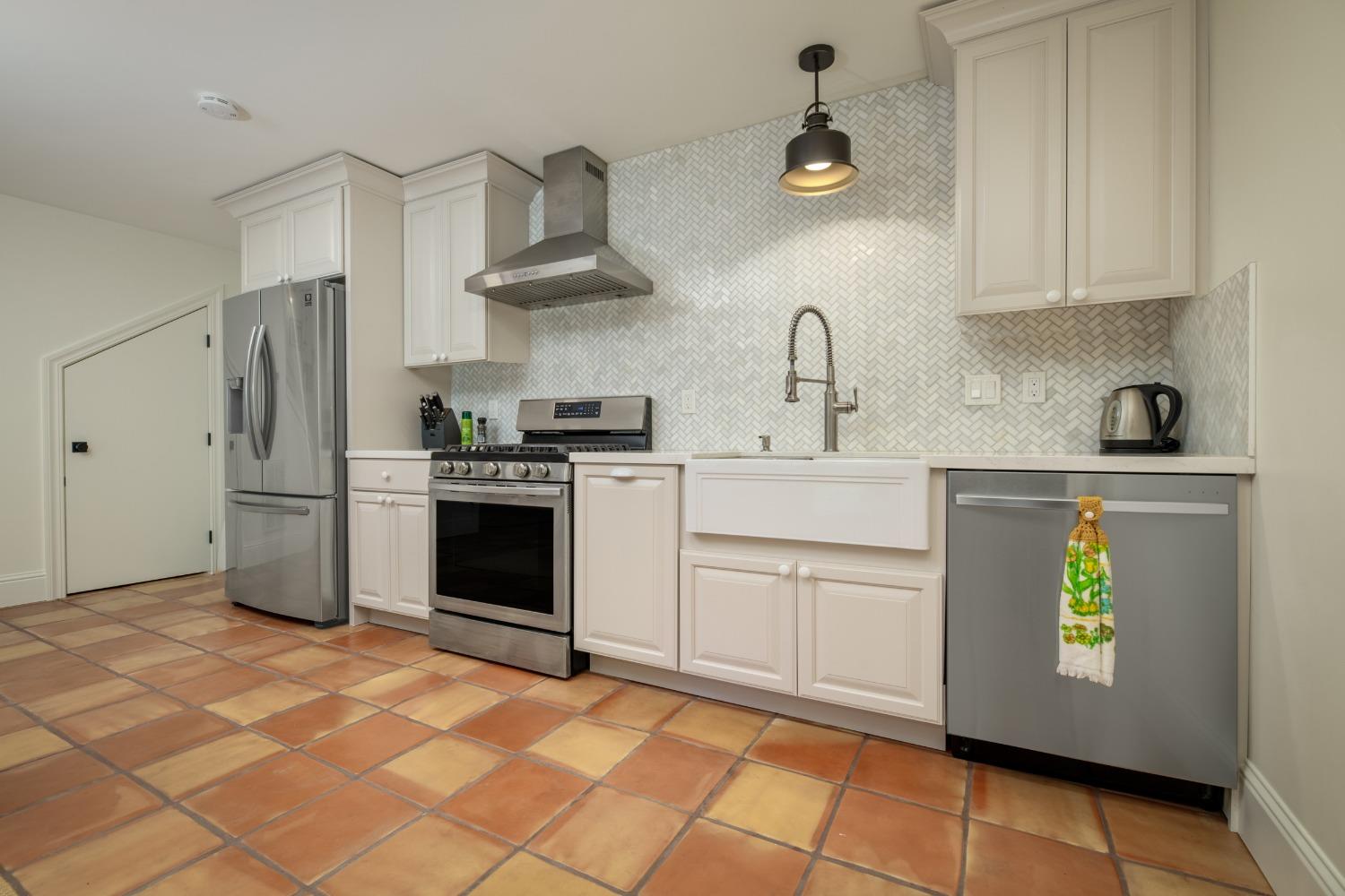 13100 Banner Lava Cap Road Nevada City, CA 95959 - Photo 46 of 93 Lower Level Kitchen