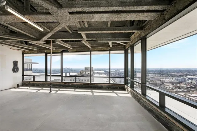 $23,000,000 | 2 Canal Street, Unit 3100, New Orleans, LA 70130