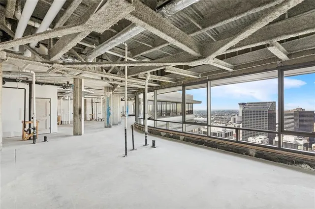 $23,000,000 | 2 Canal Street, Unit 3100, New Orleans, LA 70130