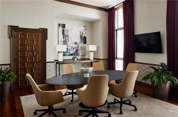 $23,000,000 | 2 Canal Street, Unit 3100, New Orleans, LA 70130