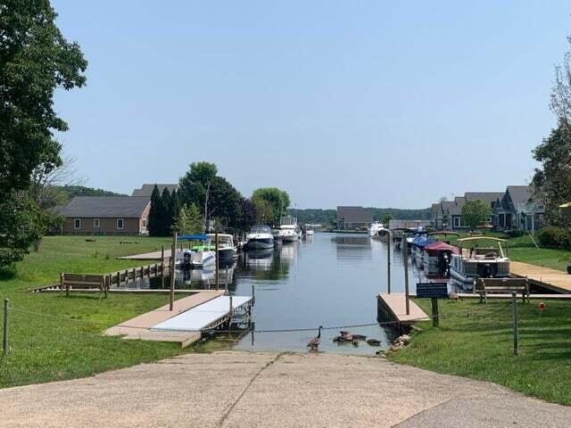36 Sioux Road Pentwater, MI 49449 - Photo 6 of 6 Apache Hills boat launch