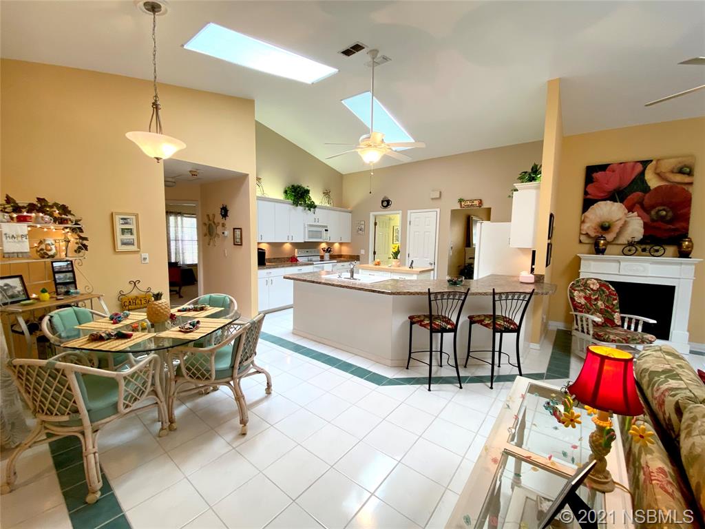 2118 South Riverside Drive Edgewater, FL 32141 - Photo 11 of 34 Gallery Image 11